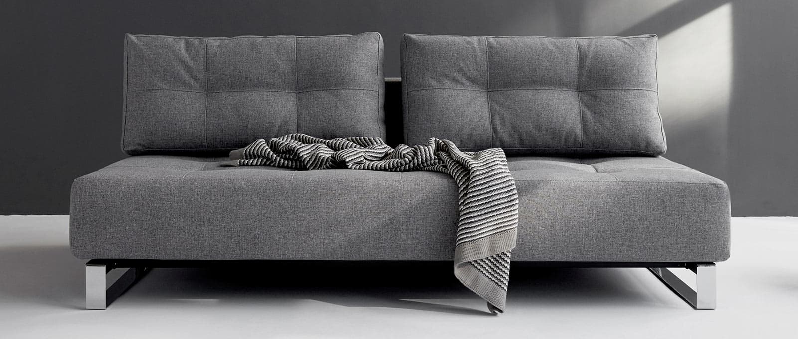 Innovation SUPREMAX DELUXE EXCESS Schlafsofa mit weicher Polsterung, Lounge Sofa ohne Armlehnen - 155x200