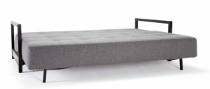 Lounge Sofa BIFROST DELUXE EXCESS von Innovation, Schlafsofa mit schwarzen Armlehnen - 155x200 cm