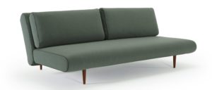 Grünes Lounge Sofa UNFURL LOUNGER von Innovation, Schlafsofa ohne Armlehnen mit Holzfüßen - Liegefläche 140x200 cm